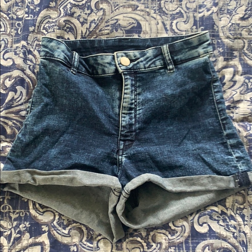 H&M High Wasted Washed out Jean Shorts